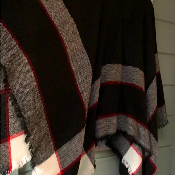 Lulus black striped turtleneck poncho shawl sweater w/ fringe edge OS 🎊SALE - Picture 7 of 14